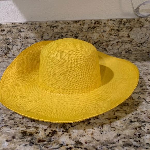 August Hats Other - NWT The Genuine Panama Hat